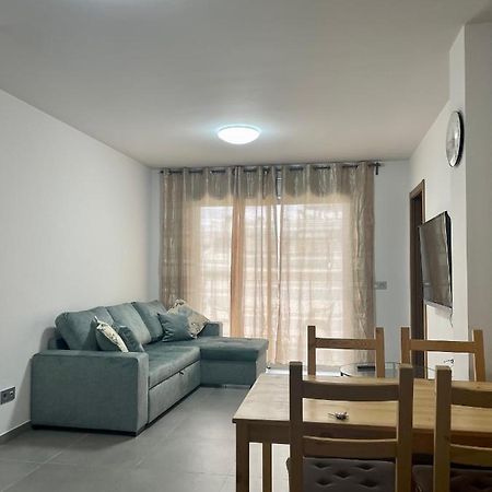 Apartment, La Tejita. Luaran gambar