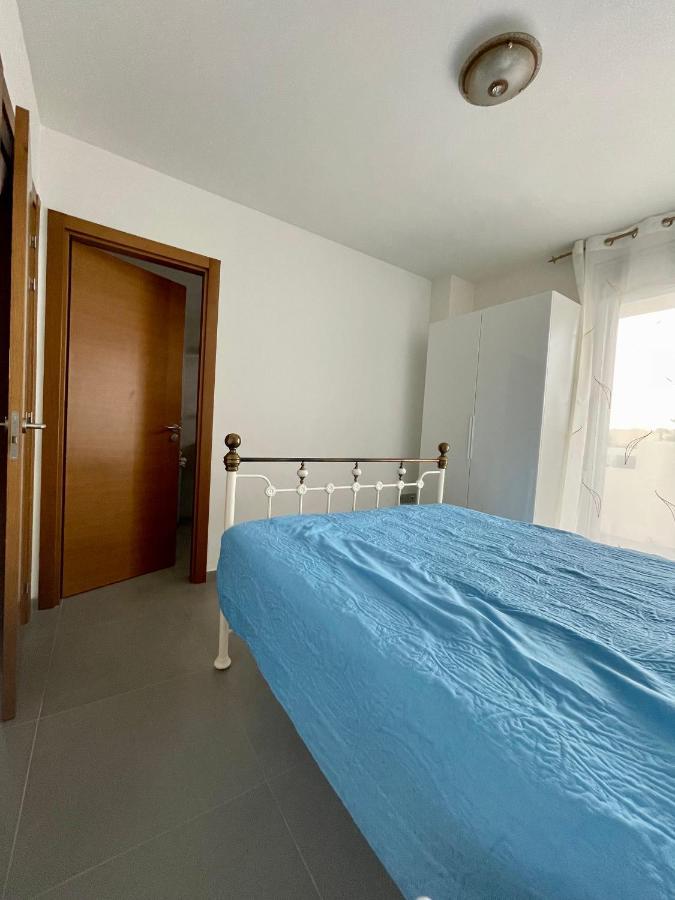 Apartment, La Tejita. Luaran gambar